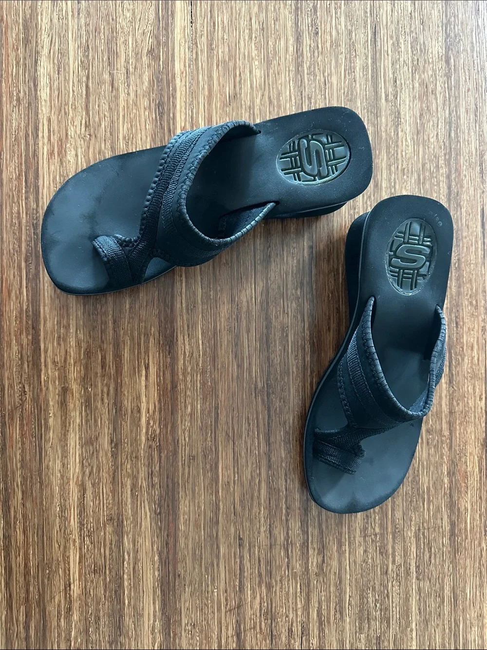 Skechers Black Slip-On Thong Sandals with Cushioned Footbed and toe loop